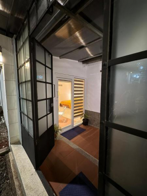 Kadmiel home